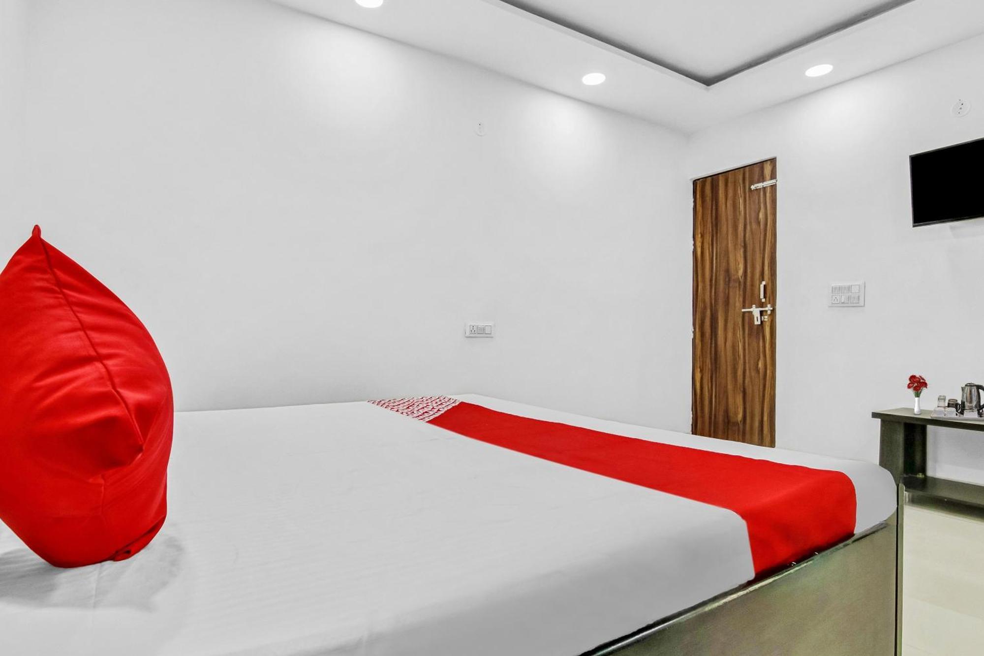 Flagship Hotel Secret Mirage Near Rithala Metro Station New Delhi Exterior photo