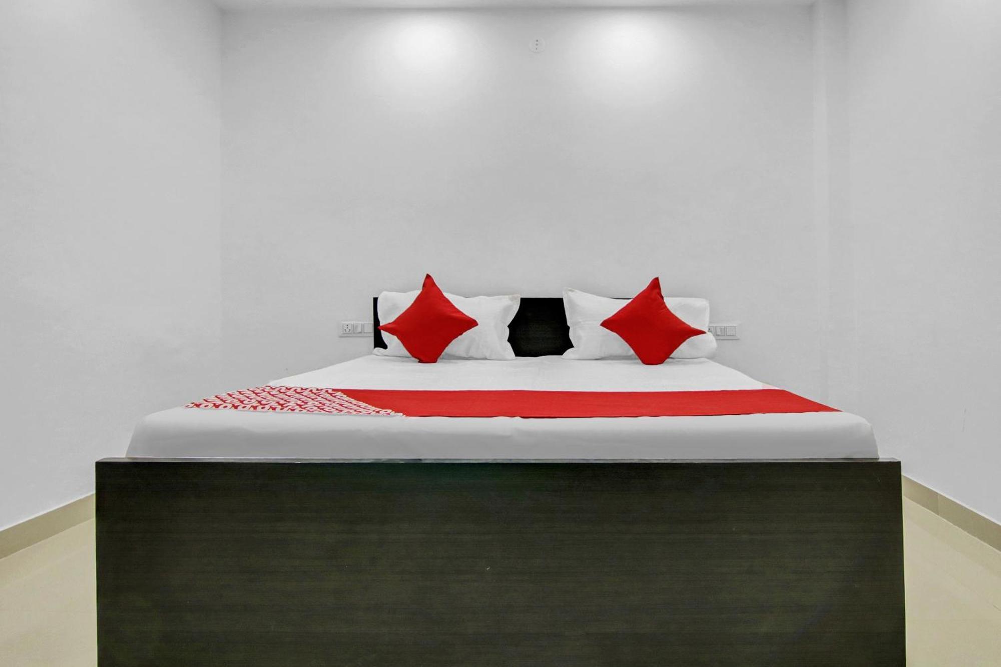 Flagship Hotel Secret Mirage Near Rithala Metro Station New Delhi Exterior photo