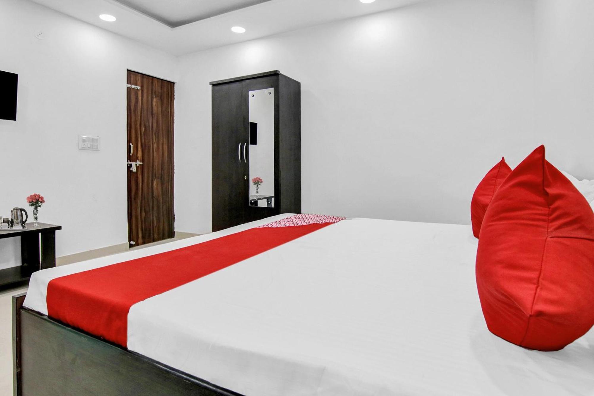 Flagship Hotel Secret Mirage Near Rithala Metro Station New Delhi Exterior photo